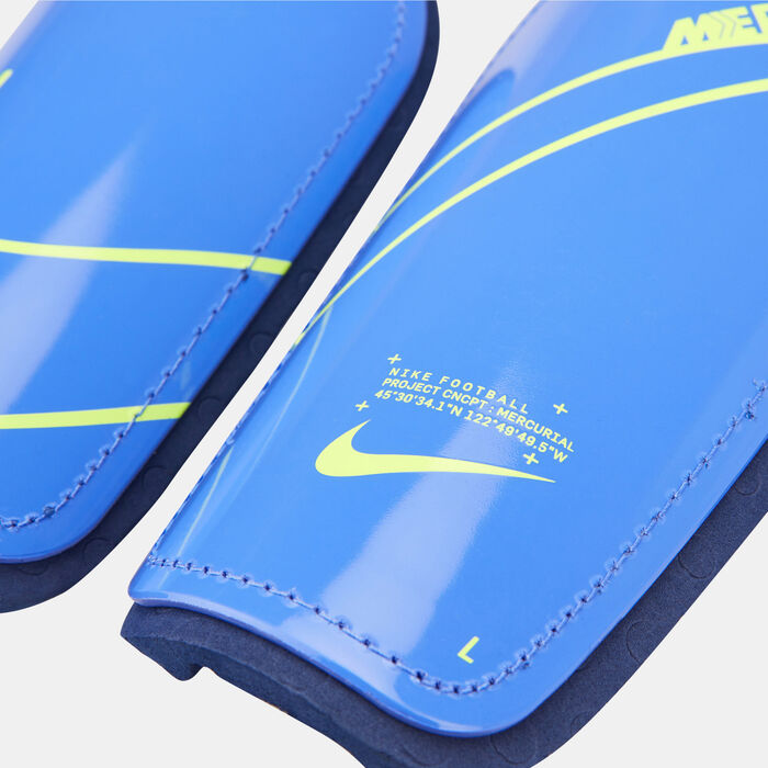 Nike Men's Mercurial Hardshell Football Shin Guards Purple Nike Men's Mercurial Hardshell Football Shin Guards Purple image number 2