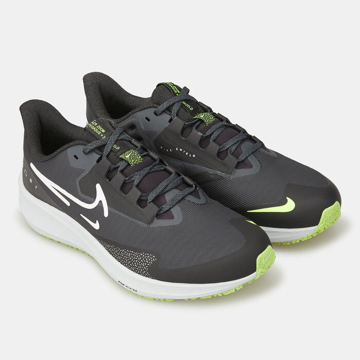 Nike Men&rsquo;s Air Zoom Pegasus 39 Shield Road Running Shoe Black image number 2
