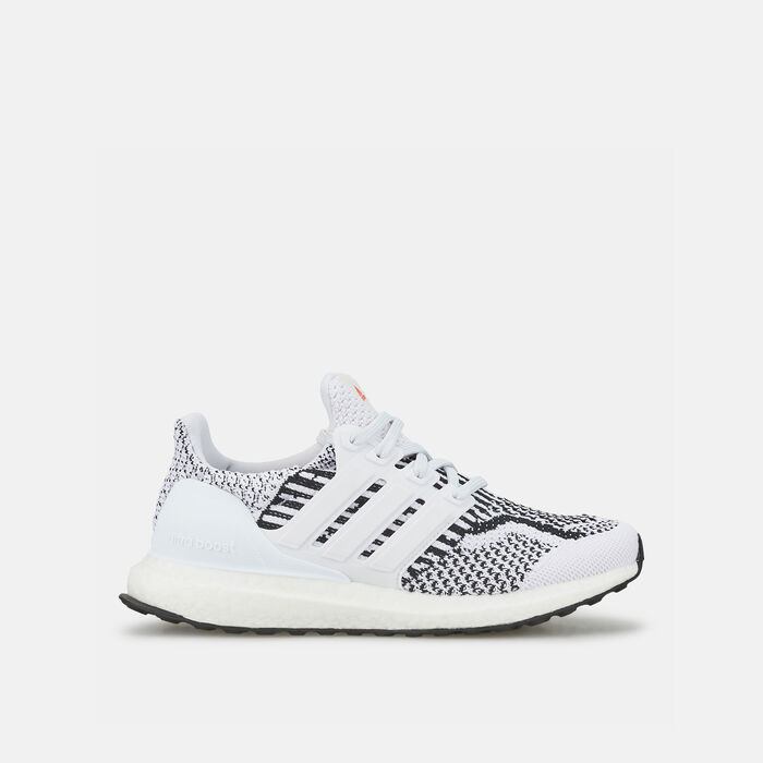adidas Kids' Ultraboost 5.0 DNA Shoe White image number 0