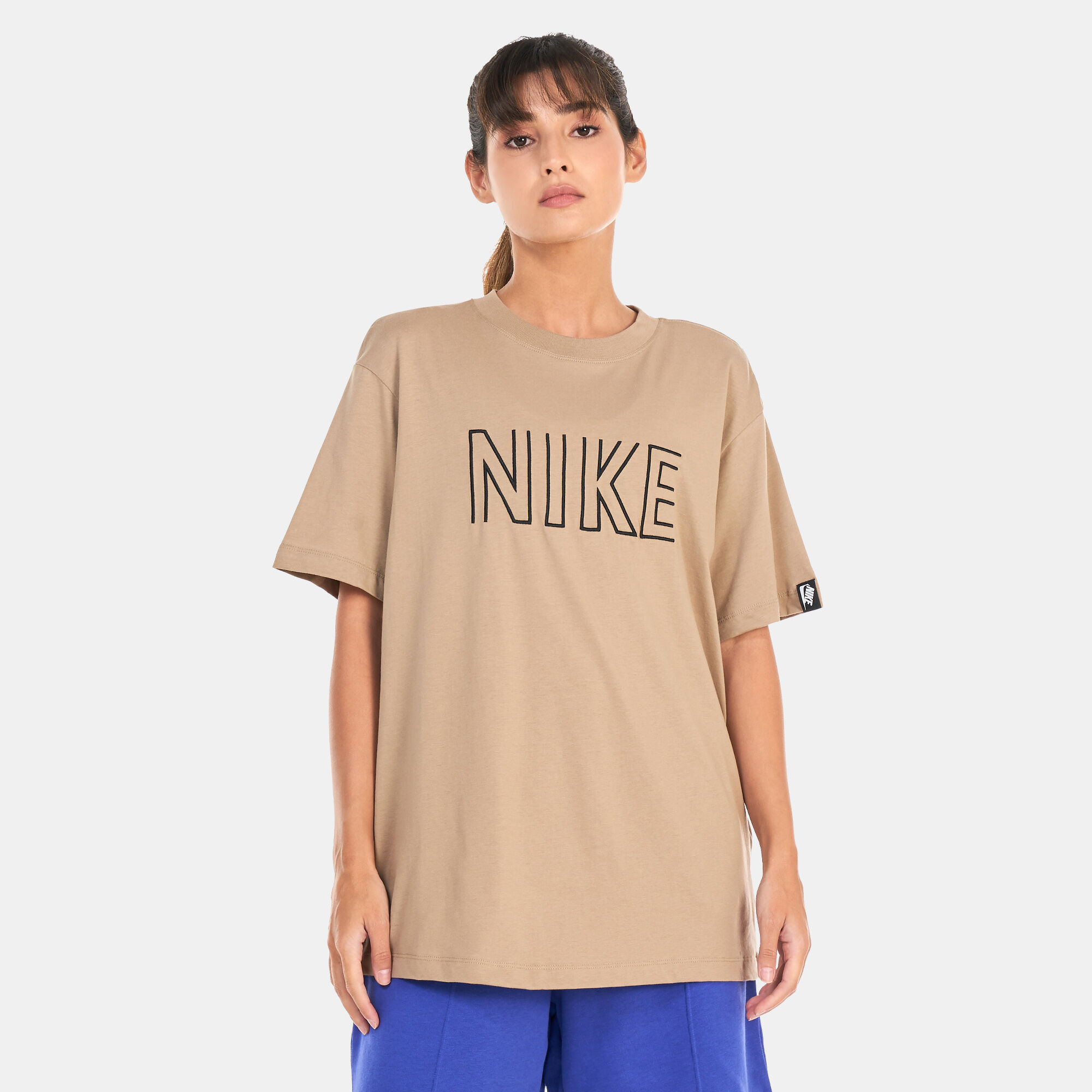 Nike shirt beige store