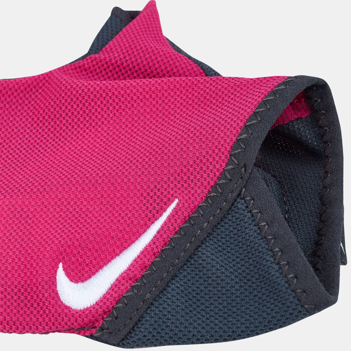 Nike Women's Essential Fit Gym Sports Gloves Pink Nike Women's Essential Fit Gym Sports Gloves Pink image number 2