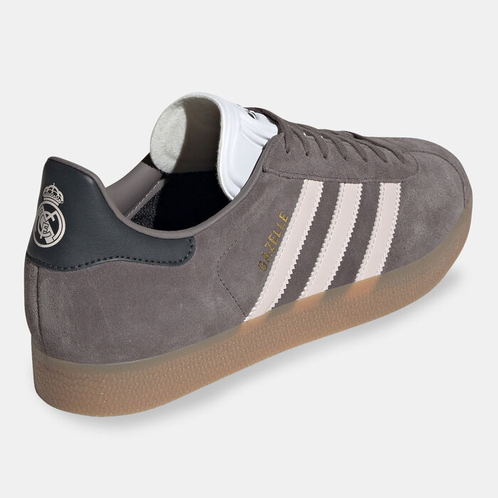 adidas Men's Gazelle Shoes Grey image number 2