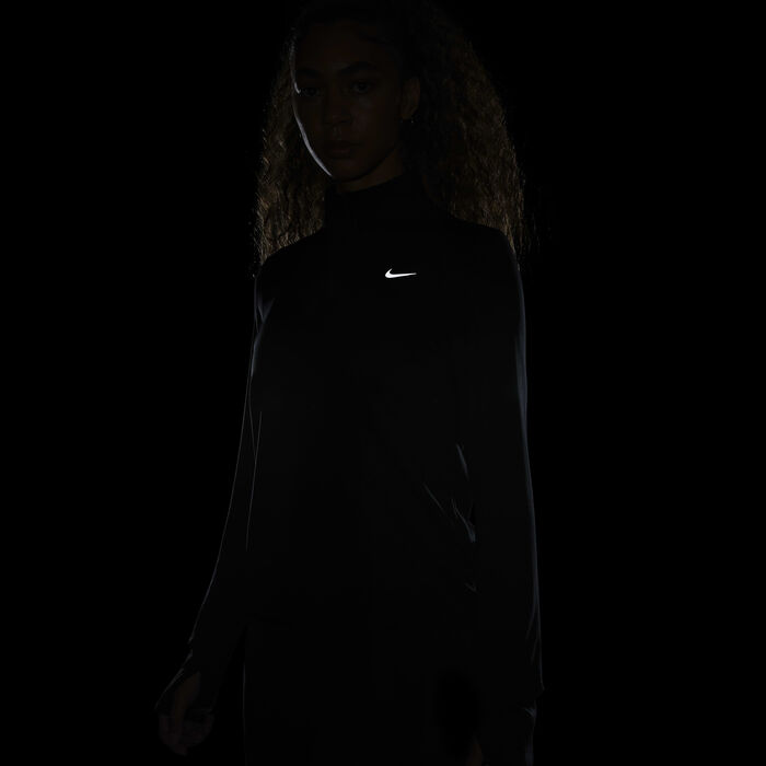 Nike Women's Swift UV Protection 1/4-Zip Running Top Black Nike Women's Swift UV Protection 1/4-Zip Running Top Black image number 6