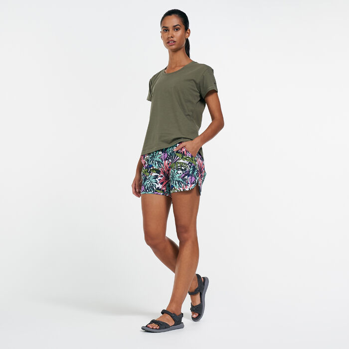 Columbia Women's Pleasant Creek™ Stretch Shorts White Columbia Women's Pleasant Creek™ Stretch Shorts White image number 2