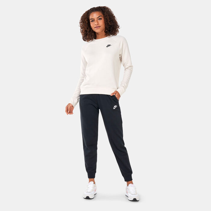 Nike Women's Sportswear Essential Fleece Crew Sweatshirt Ivory image number 2