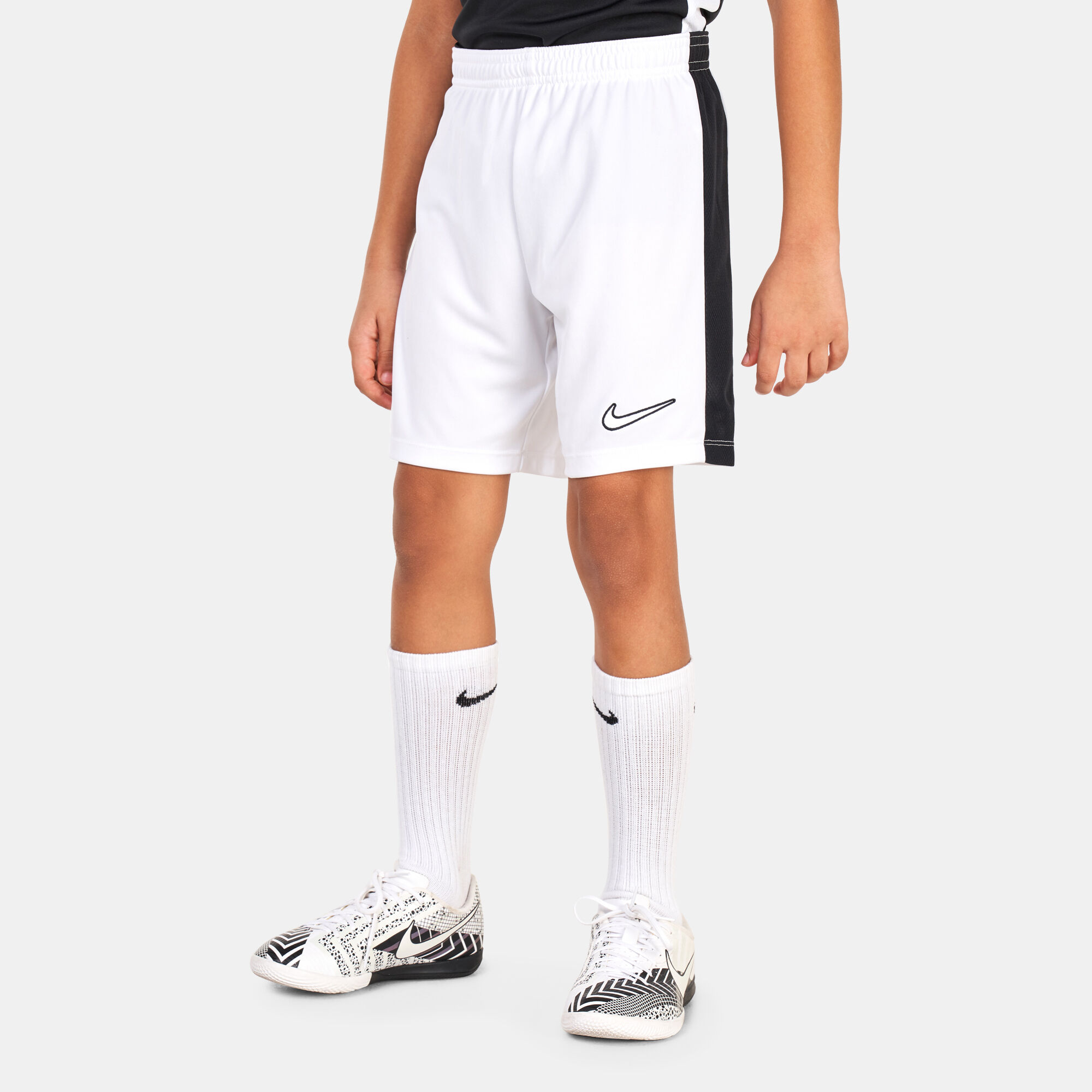 Kids nike football shorts best sale