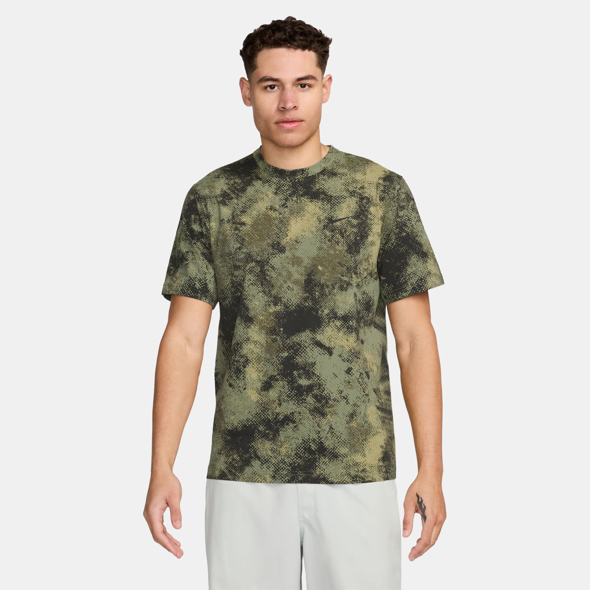 Men s Hyverse Camo Dri FIT Training T Shirt Green Nike in Qatar SSS