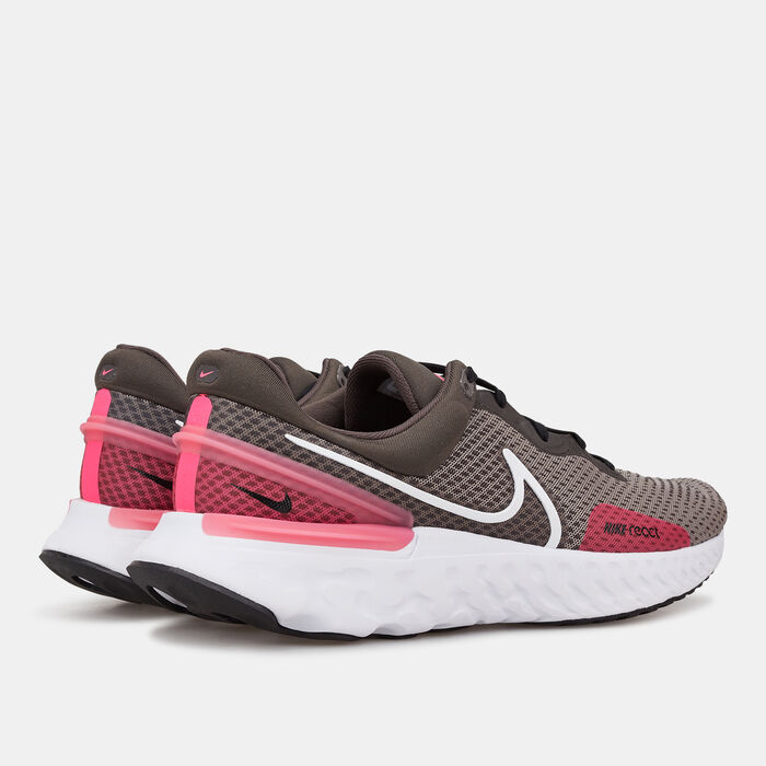 Nike Men's React Miler 3 Road Running Shoe Grey Nike Men's React Miler 3 Road Running Shoe Grey image number 3
