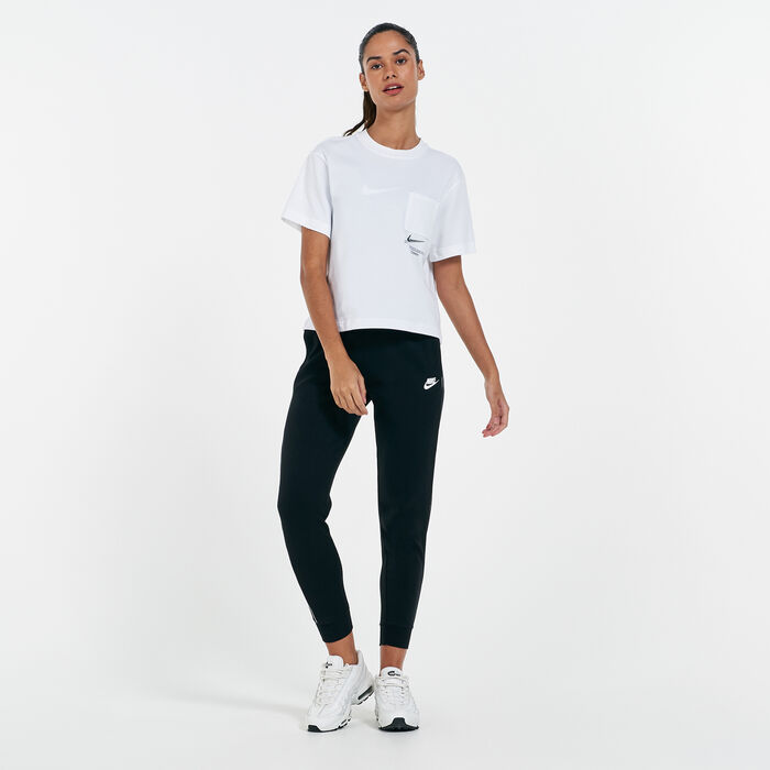Nike Women's Sportswear Swoosh T-Shirt White Nike Women's Sportswear Swoosh T-Shirt White image number 2