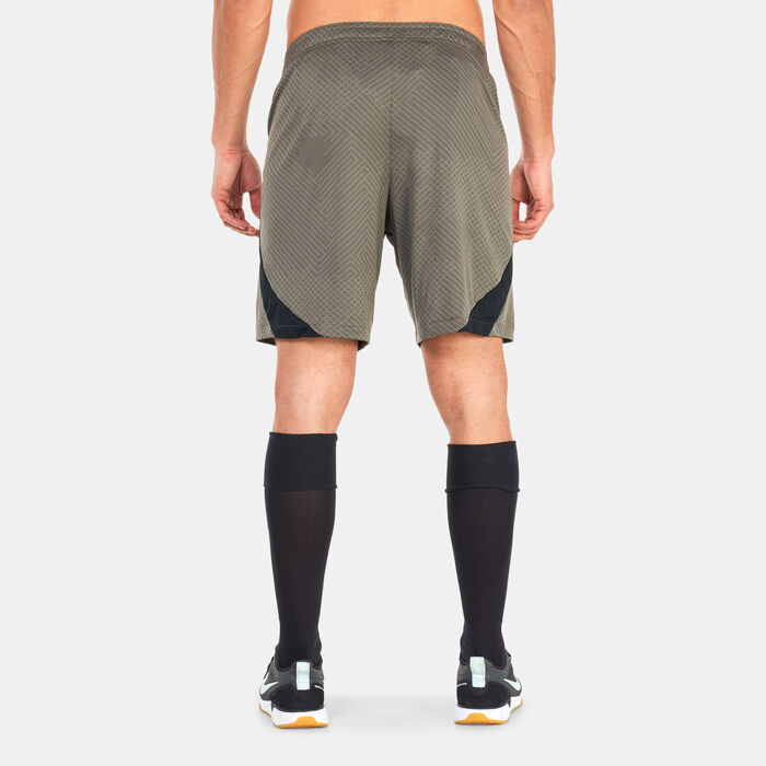 Nike Men's Dri-FIT Strike Shorts Nike Men's Dri-FIT Strike Shorts image number 1