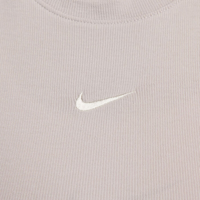 Nike Women's Sportswear Chill Tight Cropped Mini-Rib Tank Top Beige Nike Women's Sportswear Chill Tight Cropped Mini-Rib Tank Top Beige image number 3