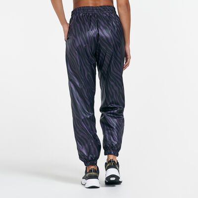 Nike Women's Sportswear Icon Clash Sweatpants Purple