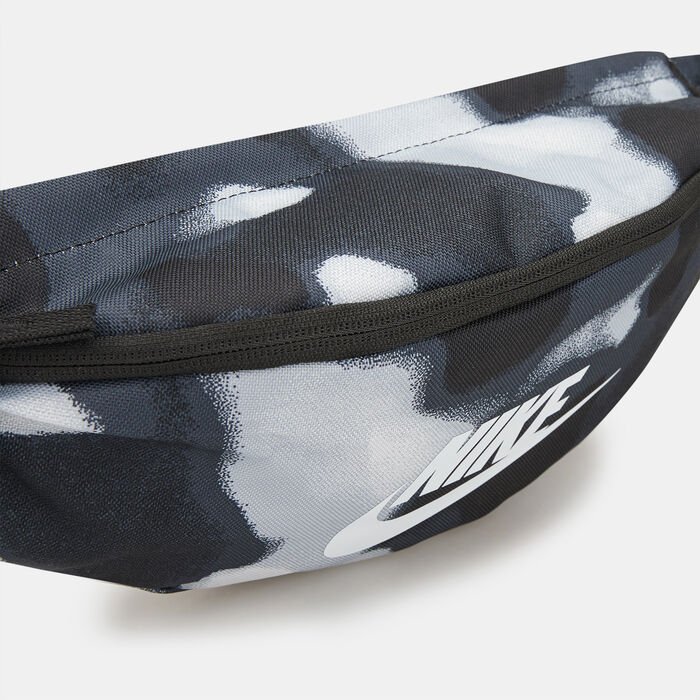 Nike Men's Heritage Waistpack Black Nike Men's Heritage Waistpack Black image number 3