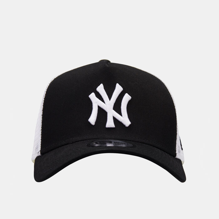 New Era Men's Clean Trucker 2 Neyyan Cap Black New Era Men's Clean Trucker 2 Neyyan Cap Black image number 0