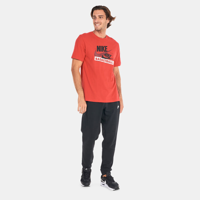 Nike Men's Graphic T-Shirt Red Nike Men's Graphic T-Shirt Red image number 2