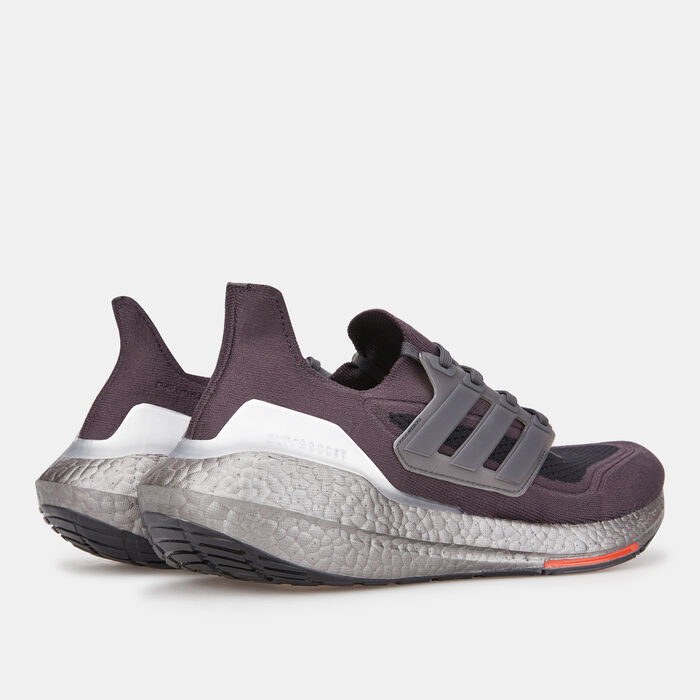 adidas Men's Ultraboost 21 Shoe Black image number 2