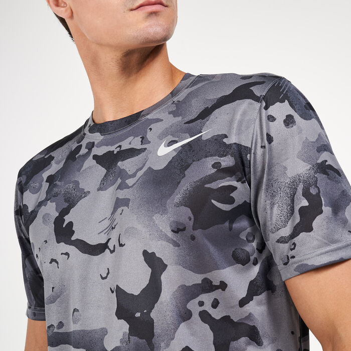 Nike Men's Dri-FIT Camo Training T-Shirt Grey image number 6