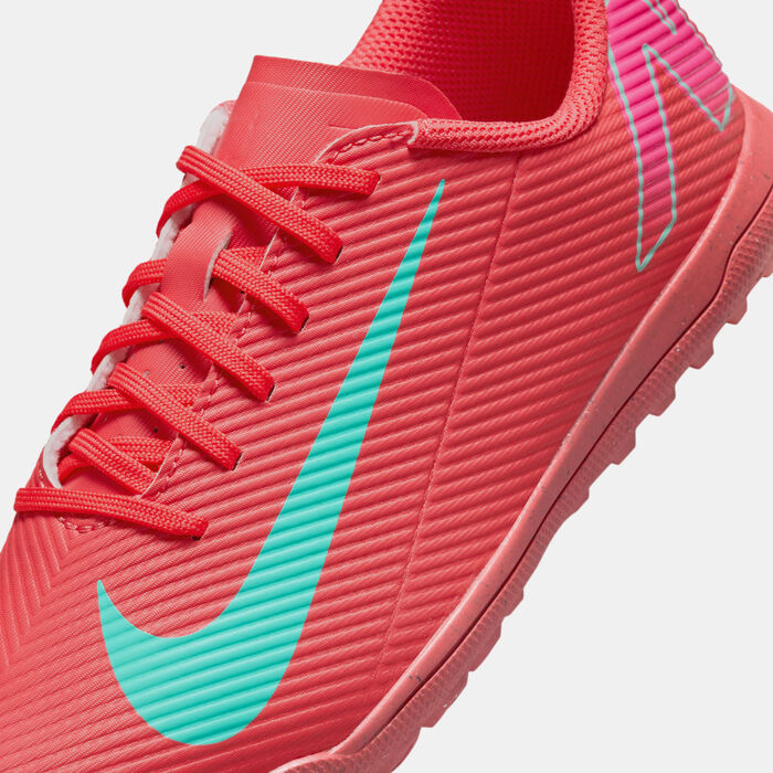 Nike Kids' Mercurial Vapor 16 Club Turf Ground Football Shoes Red image number 4