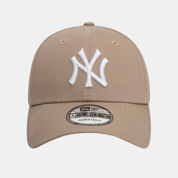 New Era Men's MLB New York Yankees League Essential 9FORTY Cap Beige New Era Men's MLB New York Yankees League Essential 9FORTY Cap Beige image number 0