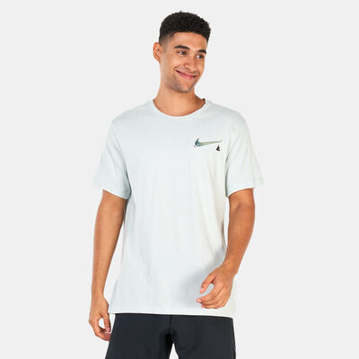 Nike Men's Dri-FIT Yoga T-Shirt Grey