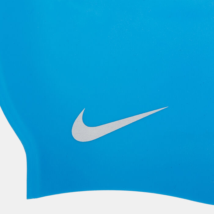 Nike Swim Swim Kids' Solid Silicone Cap (Older Kids) Blue image number 1