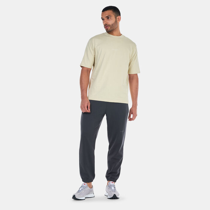 New Balance Men's Athletics Linear T-Shirt Beige New Balance Men's Athletics Linear T-Shirt Beige image number 2