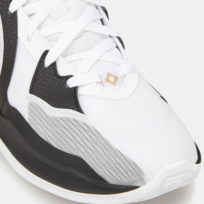 Nike Men's Kyrie Low 5 Jewell Loyd Shoe White Nike Men's Kyrie Low 5 Jewell Loyd Shoe White image number 5