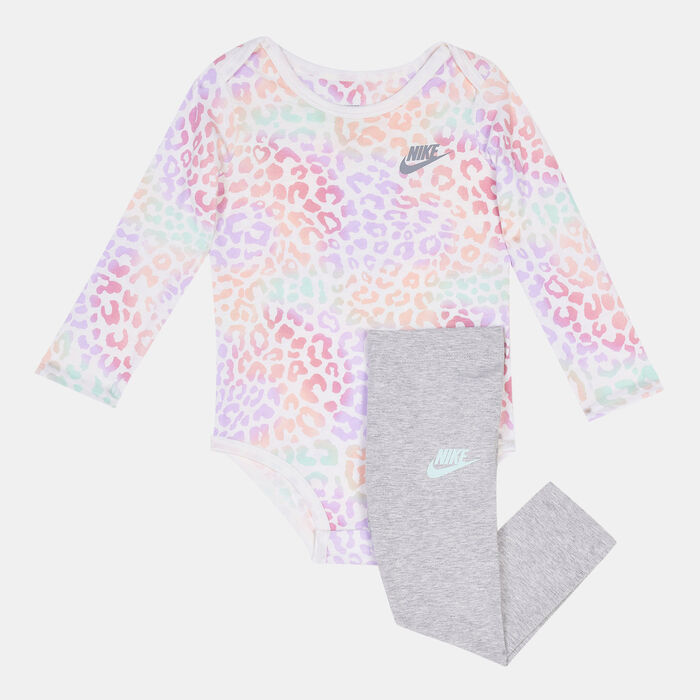 Nike Kids' Bodysuit and Leggings Set (Baby and Toddler) Grey Nike Kids' Bodysuit and Leggings Set (Baby and Toddler) Grey image number 0