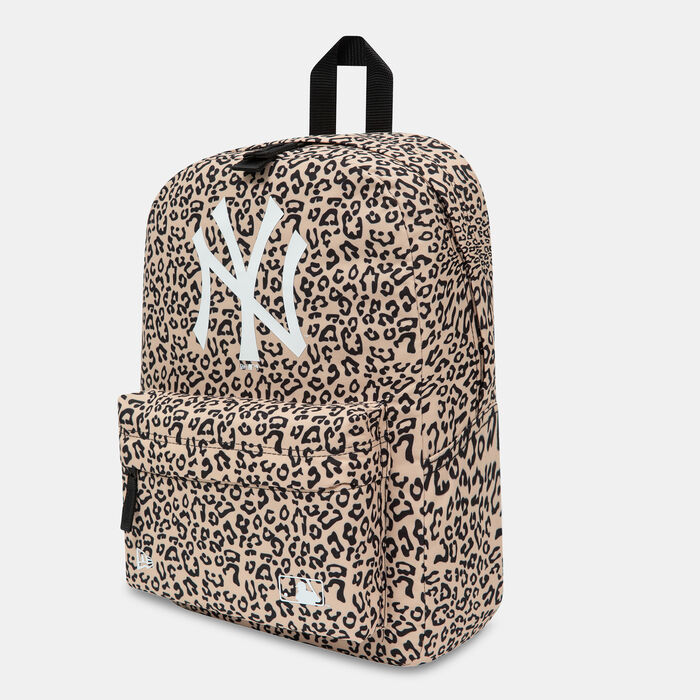 New Era New York Yankees Allover Print Stadium Backpack Beige New Era New York Yankees Allover Print Stadium Backpack Beige image number 2
