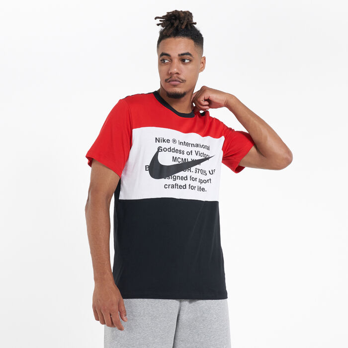 Nike Men's Sportswear Swoosh T-Shirt Red Nike Men's Sportswear Swoosh T-Shirt Red image number 0