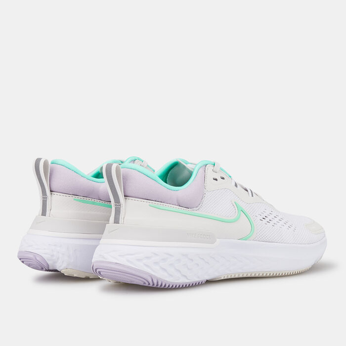 Nike Women's React Miler 2 Shoe Grey image number 2