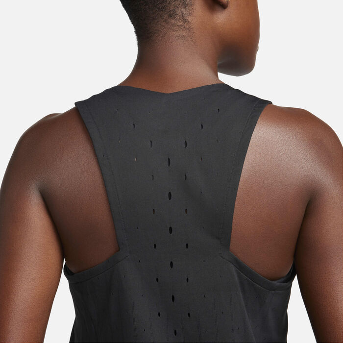 Nike Women's AeroSwift Dri-FIT ADV Running Vest Black Nike Women's AeroSwift Dri-FIT ADV Running Vest Black image number 4