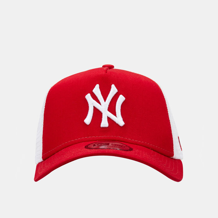 New Era Men's League Essential Clean Trucker New York Yankees Cap Red image number 0