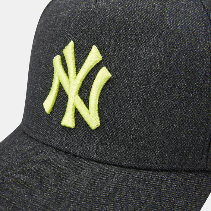New Era Men's New York Yankees Heather Pop A-Frame Trucker Cap Black New Era Men's New York Yankees Heather Pop A-Frame Trucker Cap Black image number 2