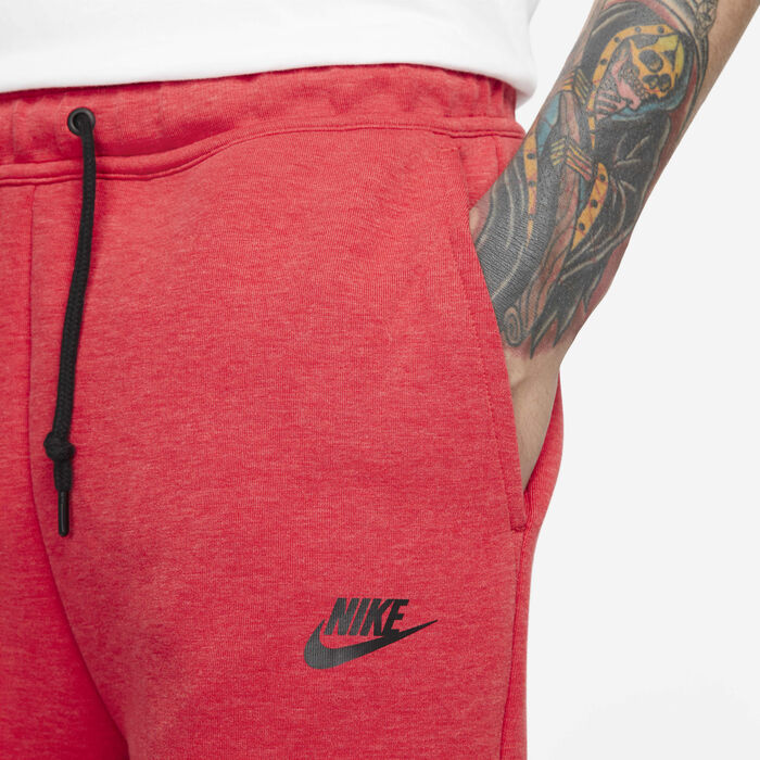 Nike Men's Sportswear Tech Fleece Shorts Red Nike Men's Sportswear Tech Fleece Shorts Red image number 4
