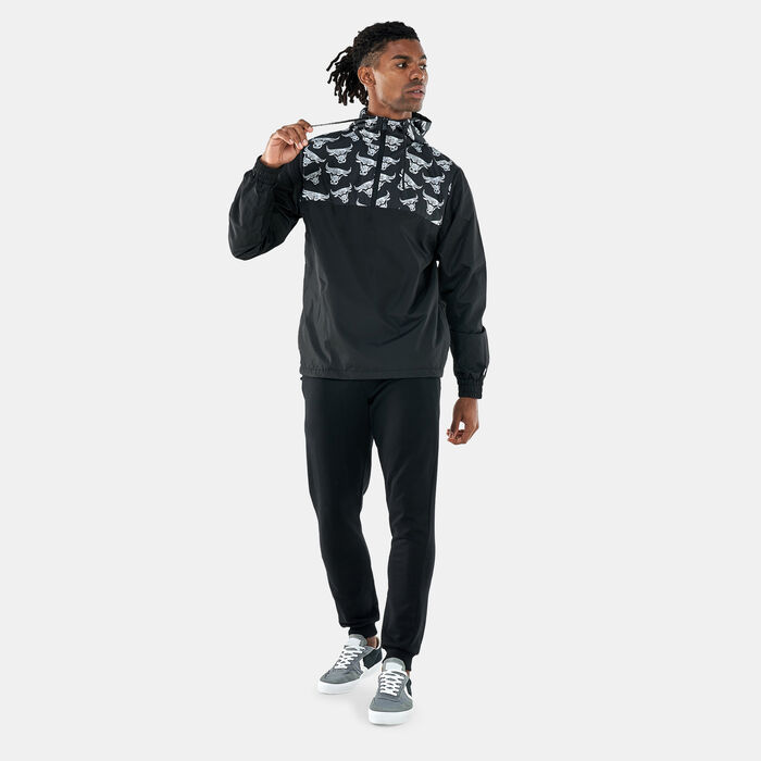 New Era Men's Chicago Bulls Distressed Logo Windbreaker Jacket Black image number 2