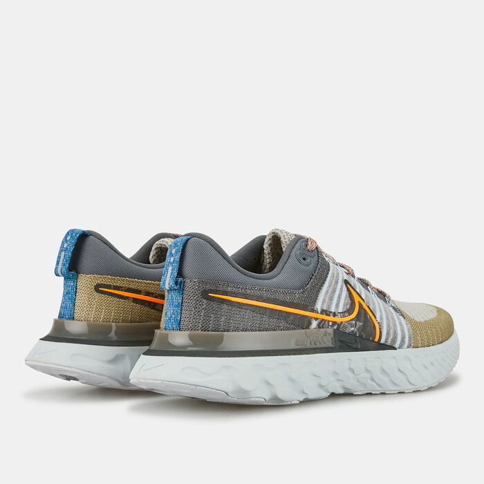 Nike Men's React Infinity Run Flyknit 2 Shoe Grey Nike Men's React Infinity Run Flyknit 2 Shoe Grey image number 2