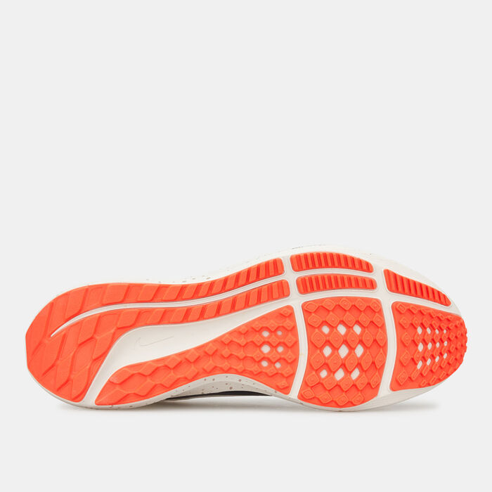Nike Men's Pegasus 40 Road Running Shoe White Nike Men's Pegasus 40 Road Running Shoe White image number 4