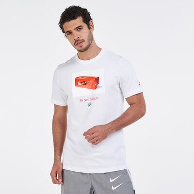 Nike Men's Sportswear Swoosh 50 Photo T-Shirt White