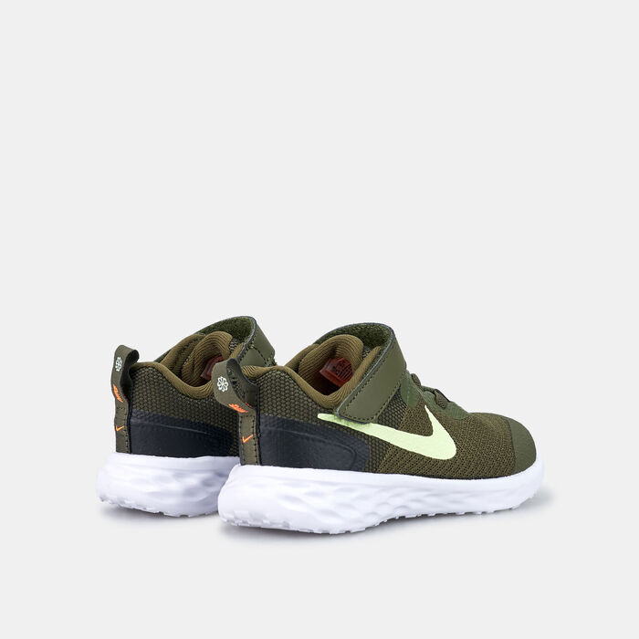 Nike Kids' Revolution 6 Shoe (Baby and Toddler) Green Nike Kids' Revolution 6 Shoe (Baby and Toddler) Green image number 2