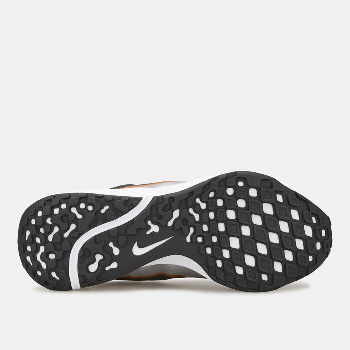 Nike Women's Renew Run 3 Road Running Shoe Black Nike Women's Renew Run 3 Road Running Shoe Black image number 3