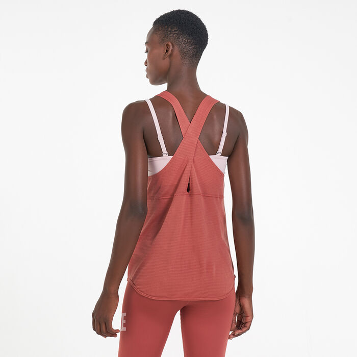 Nike Women's Breathe Cool Tank Red image number 1