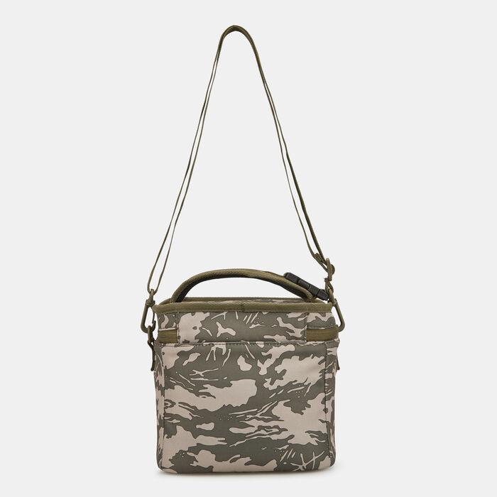 Nike Kids' Futura Sport Lunch Bag Green Nike Kids' Futura Sport Lunch Bag Green image number 1