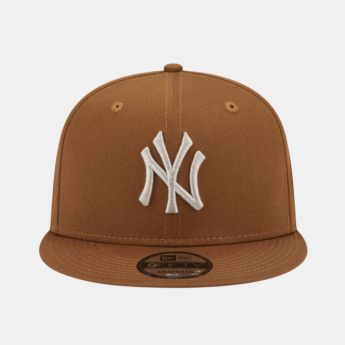 New Era Men's League Essentials 9FIFTY New York Yankees Cap Beige New Era Men's League Essentials 9FIFTY New York Yankees Cap Beige image number 0