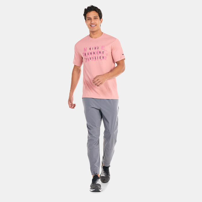 Nike Men's Dri-FIT Run Division T-Shirt Pink Nike Men's Dri-FIT Run Division T-Shirt Pink image number 2