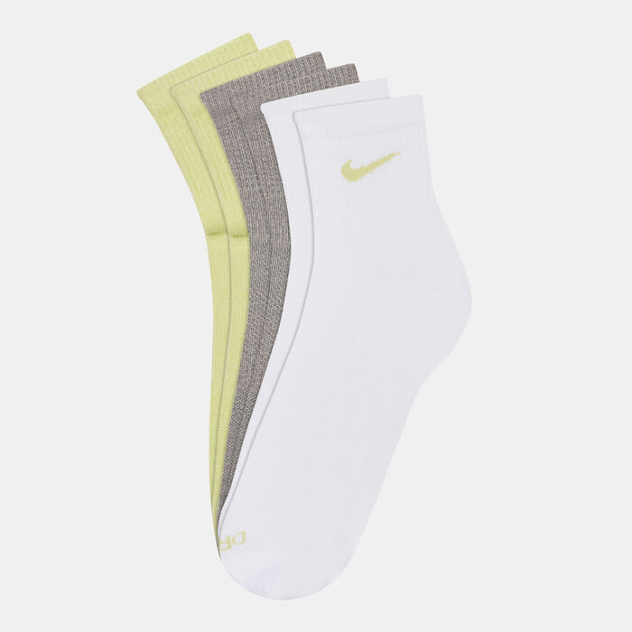 Nike Everyday Plus Lightweight Ankle Socks (3 Pack) yellow Nike Everyday Plus Lightweight Ankle Socks (3 Pack) yellow image number 0