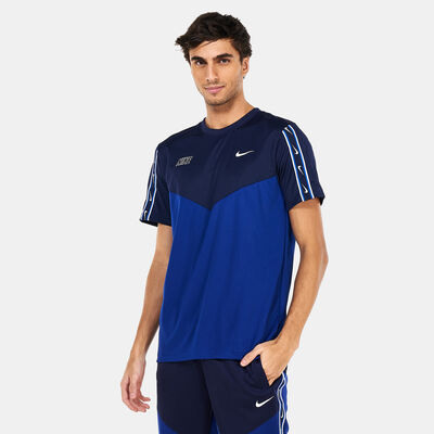 Nike Men's Sportswear Repeat T-Shirt Blue