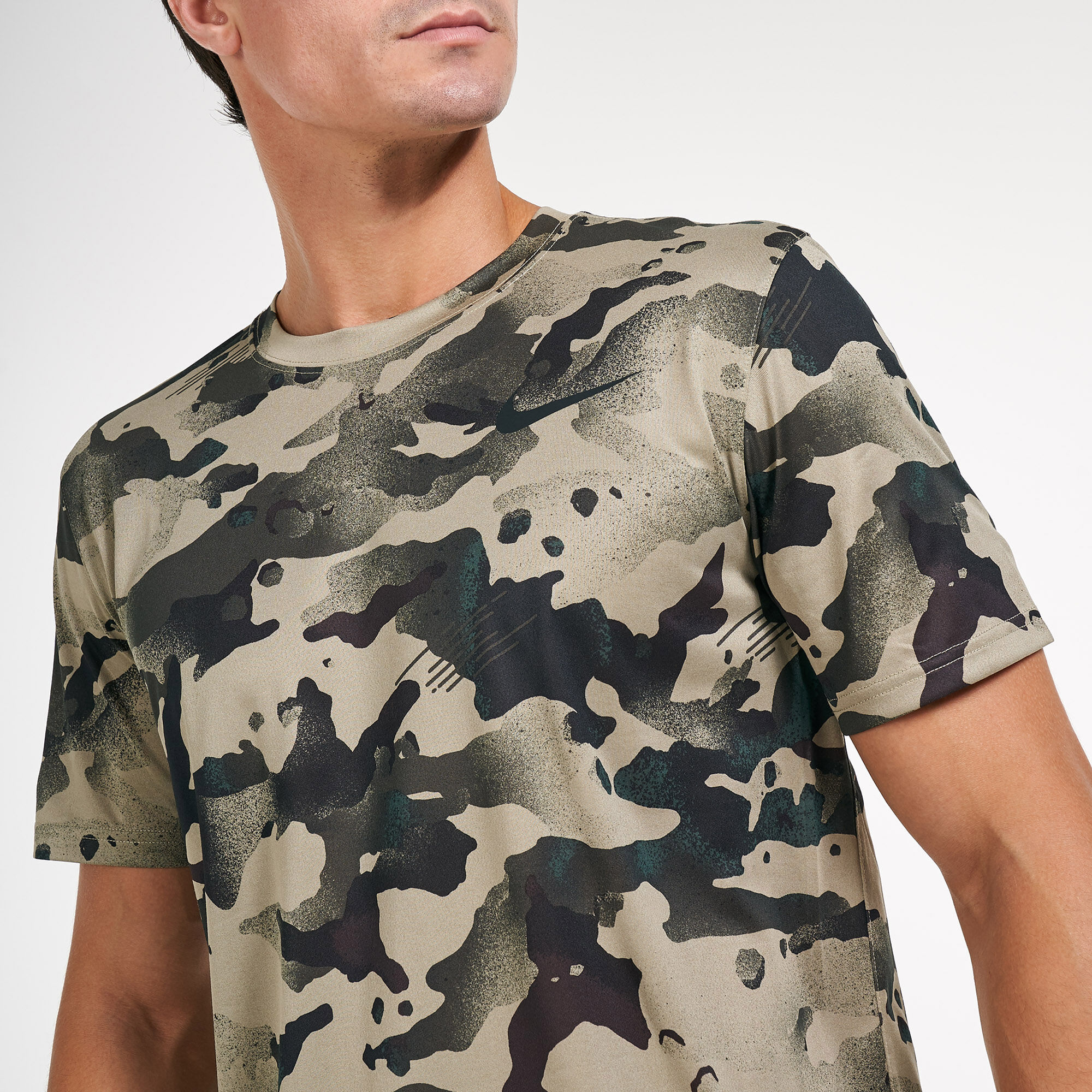 Men s Dri FIT Camo Training T Shirt Green Nike in Qatar SSS