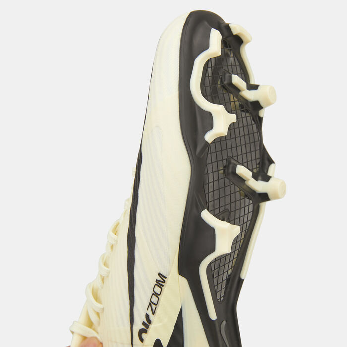 Nike Men's Zoom Mercurial Superfly 9 Academy Multi-Ground Football Shoe Ivory Nike Men's Zoom Mercurial Superfly 9 Academy Multi-Ground Football Shoe Ivory image number 4