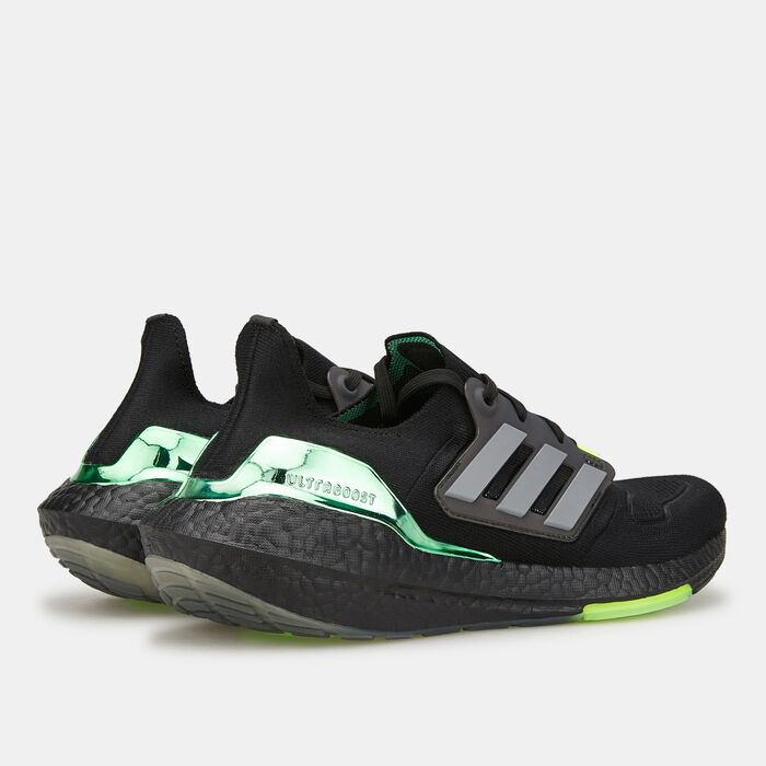 adidas Men's Ultraboost 22 Shoe Black image number 3